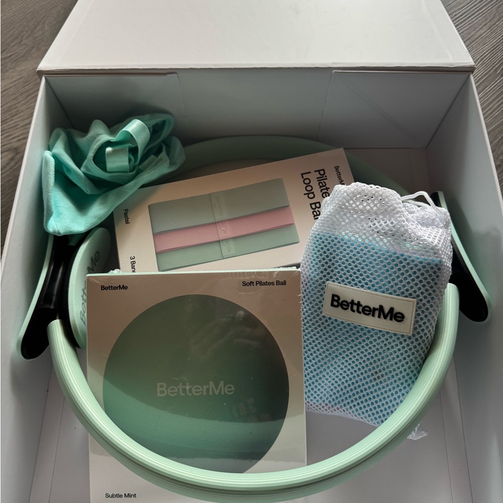 BetterMe Pilates Set in Mint.   Never used! Socks are open but not used